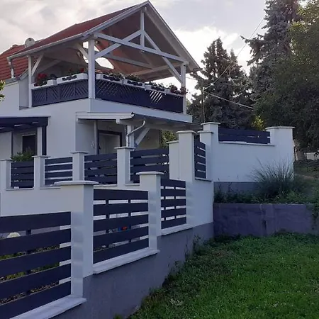 For Διαμέρισμα *