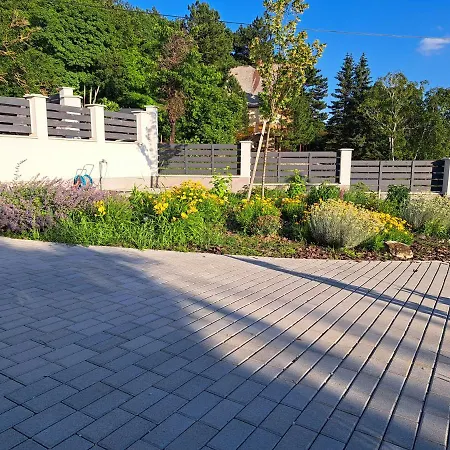 For Διαμέρισμα *